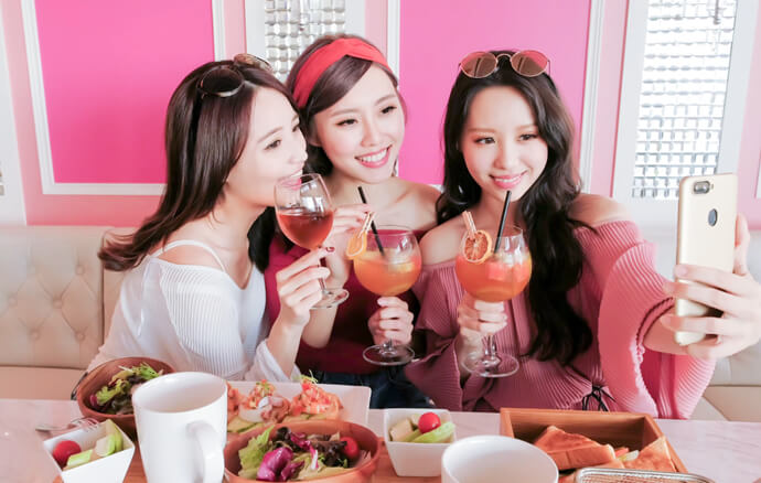 A full-rent plan in Tokyo・Shibuya where a luxurious standing bar lounge can be used for settings/parties ranging from birthdays, girls-only gatherings, partying after weddings, etc