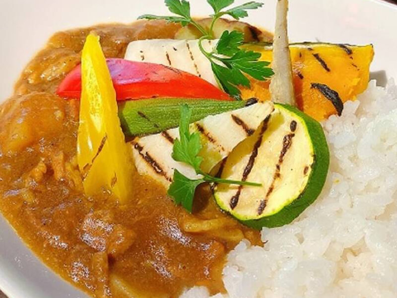 渋谷・神泉エリアのランチ&カフェメニュー 「本格スパイスの特製カレー」