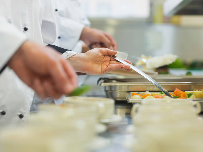 ラグジュアリーグループ キッチンスタッフ募集要項 - 正社員・アルバイト情報など求人情報